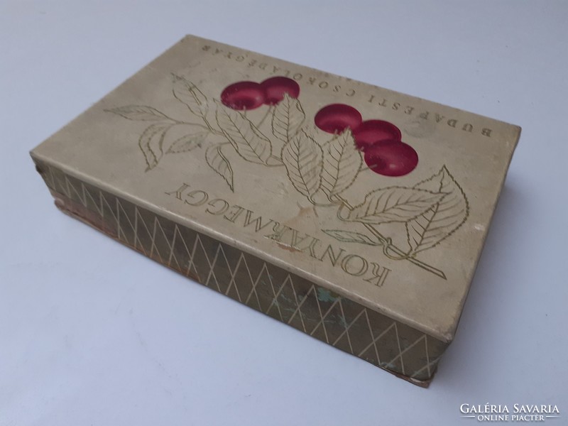 Retro bonbonos Konyakmeggy doboz Budapesti Csokoládégyár papírdoboz