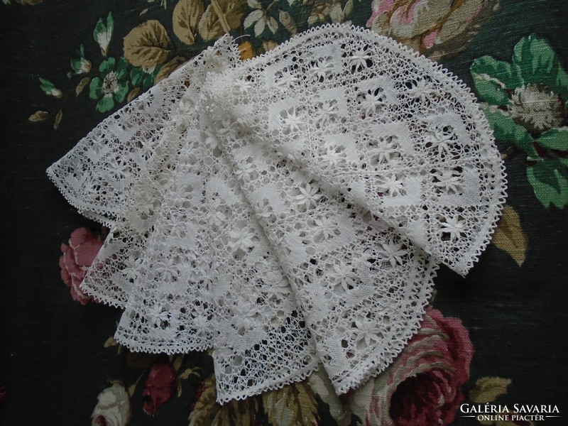 Antique hand-stitched tablecloth, coaster, napkin 6 pcs.