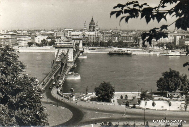 074 --- Running postcard Budapest - panorama