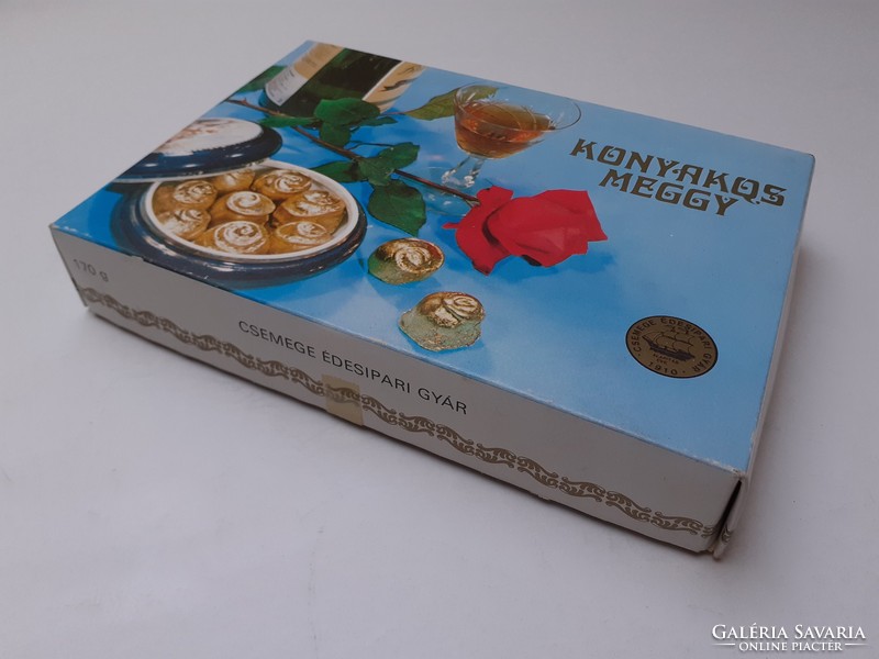 Retro cognac cherry 1989 candy box treat confectionery factory paper box