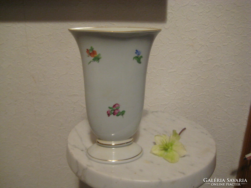 Herendi, oval vase, 13.5 x 20 cm high