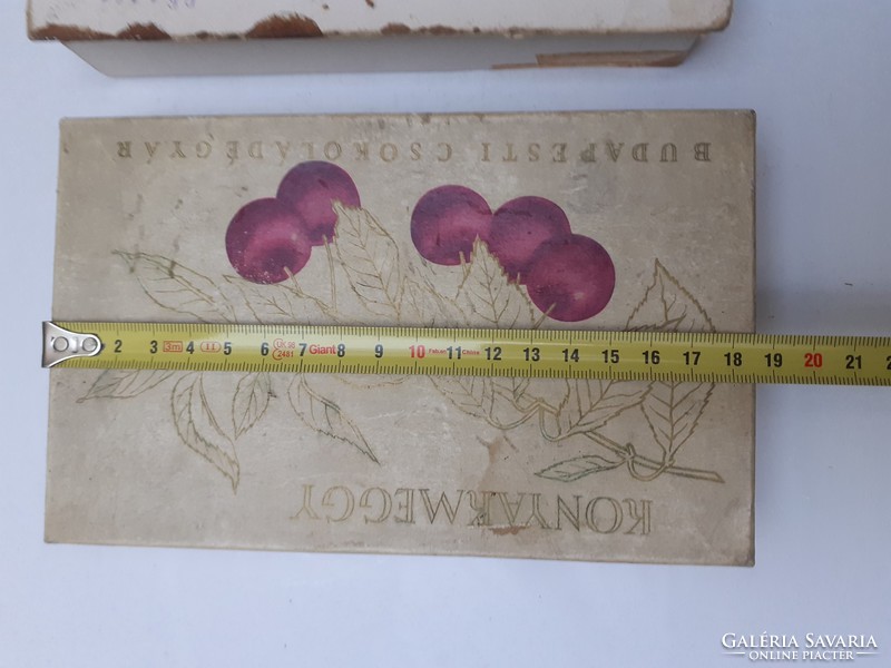 Retro bonbonos Konyakmeggy doboz Budapesti Csokoládégyár papírdoboz