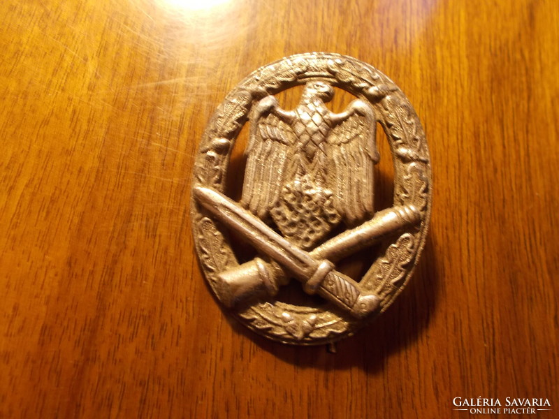 Ww2, German original badge, marked, faulty,..Original