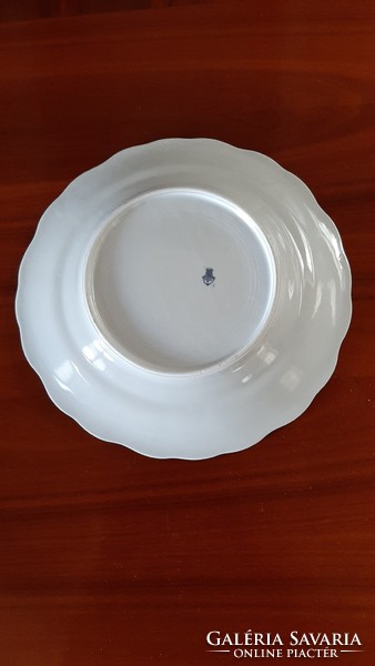 4917 - Zsolnay tendril pattern thick flat plate