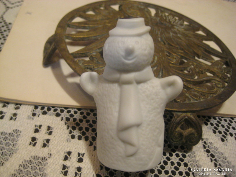 Porcelán kis hóember  , jelzett  7 cm