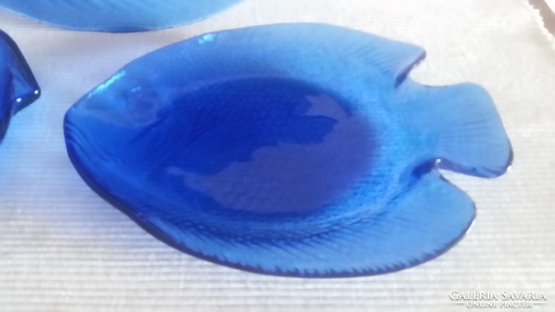 Special 3-piece blue glass fish and shellfish offering set