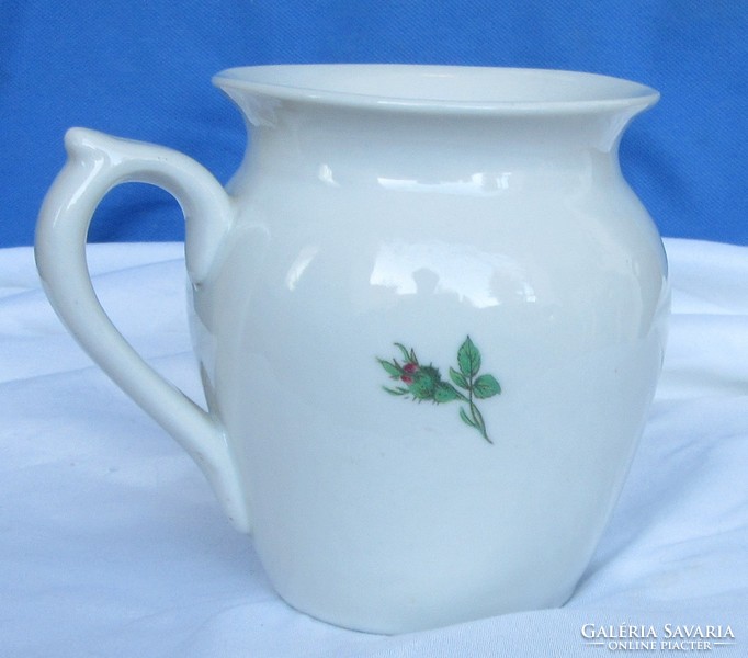 Old rosy porcelain jar 11 cm high, unmarked.