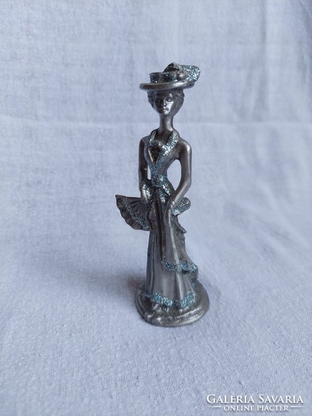 Bronze vintage female figure