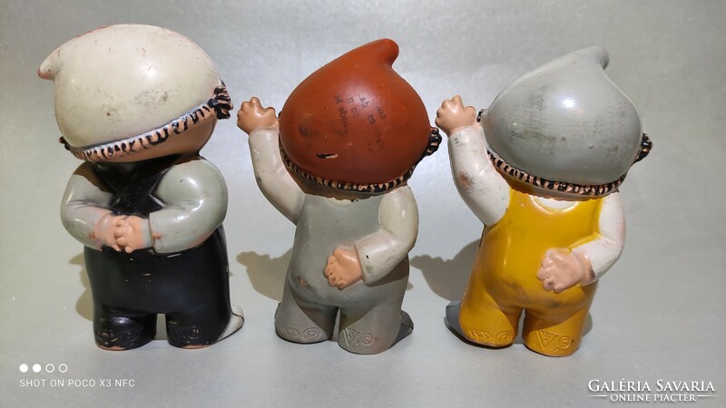 Vintage Goebel 1960-as évek német tévés Mainzelmaennchen gumi figura jelzett eredeti 3 db