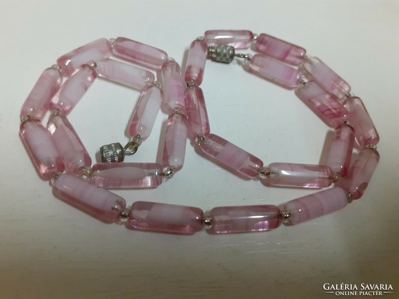Retro pink Murano glass necklace with screw switch in beautiful condition