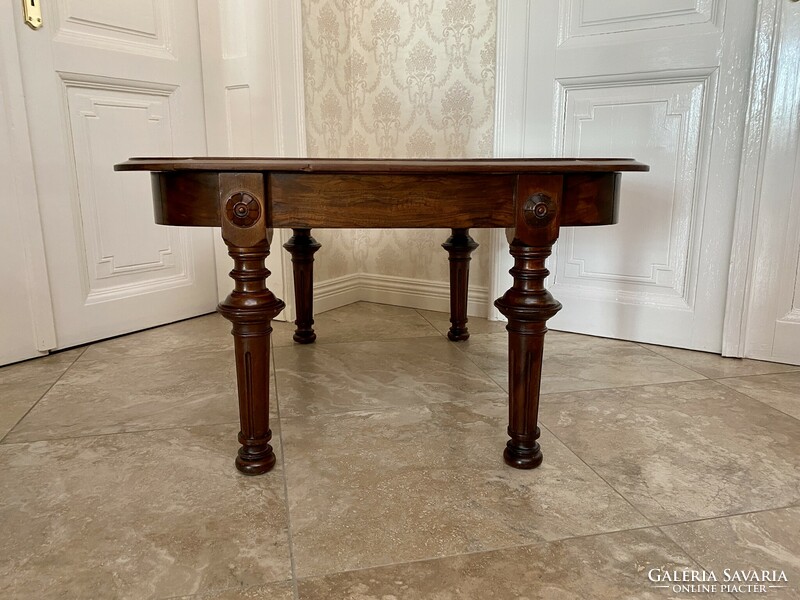 Bécsi barokk alacsony asztal