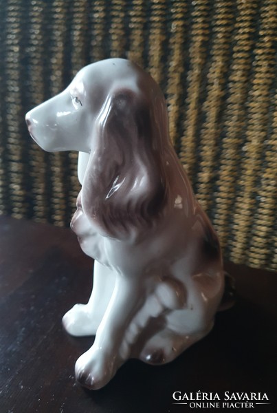 Spaniel, hollóházi porcelán kutya