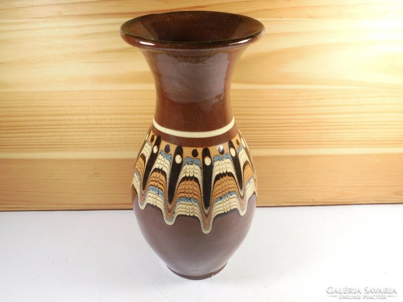 Retro Bulgarian ceramics - hand painted glazed painted vase centerpiece - 19 cm high