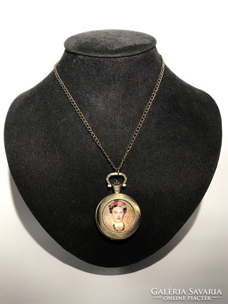 Frida Kahlo necklace with pendant pocket in box! New item! 25,000 fixed price at Mom park! Very nice! Doxa omega