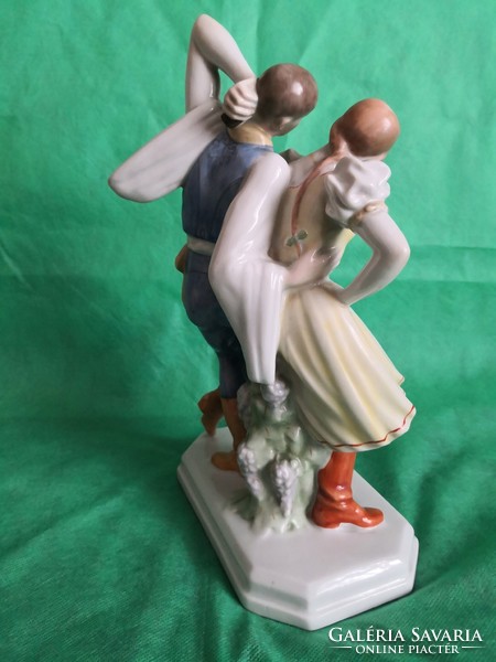 Dancing couple from Herend, first class porcelain