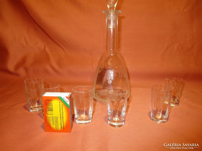 Old grape cluster bottle with 6 small cups, liqueur, brandy set, serving tray, glass