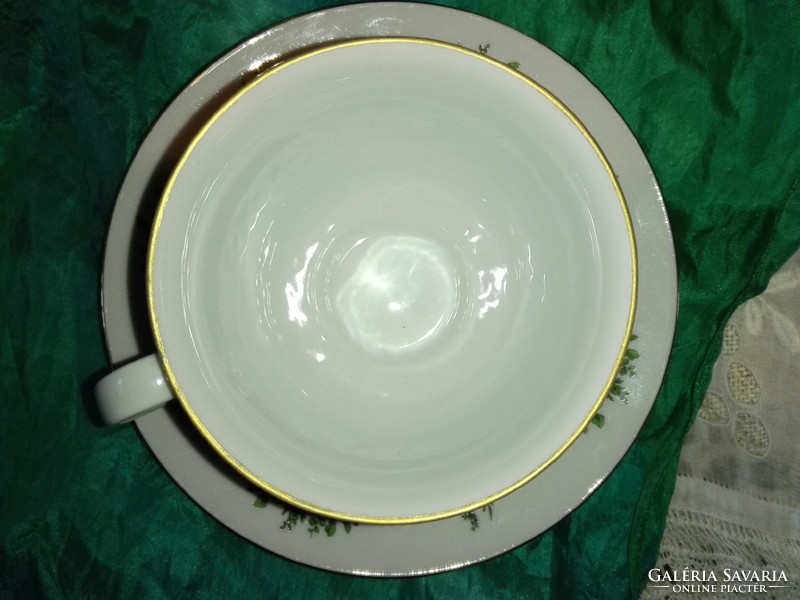 Gyönyörű fehér vékony porcelán teás- kávés szett....zöld mintával.