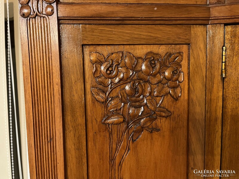 Art Nouveau sideboard from the xx. From the first half of the century