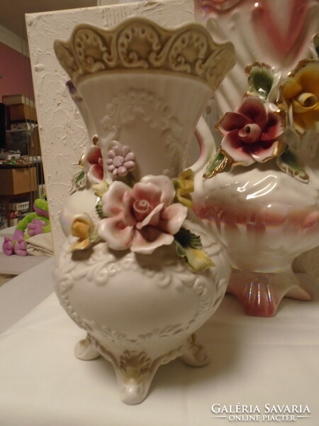 Szépséges antik szépen kidolgozott Capodi Monte  váza