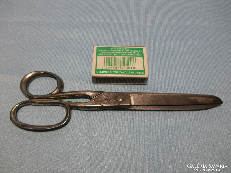 Old böntcen-sabin soling scissors