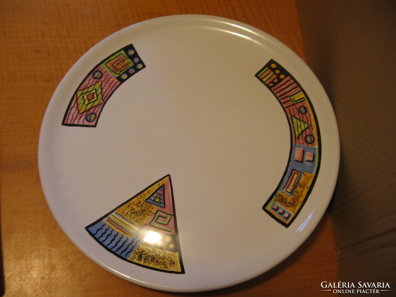 Memphis style cake, pizza plate, tray with abstract pattern