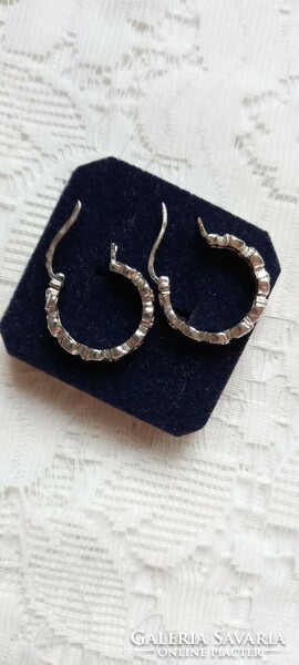 Silver zirconia stone earrings