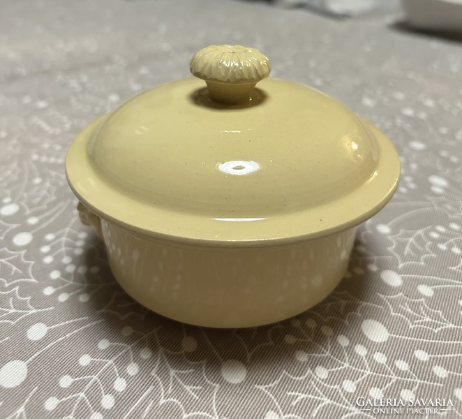 Sarreguemines small earthenware pot