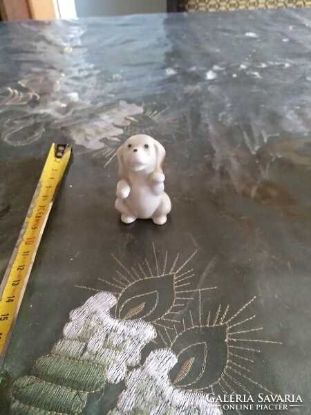 Porcelain dog, miniature ornament, shelf decoration, negotiable