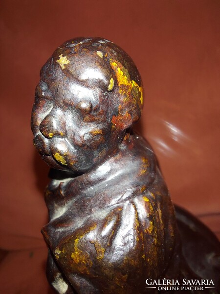 Antique bronze statue, Hungarian man wrestling with giant salamanders, missing. 20 cm high