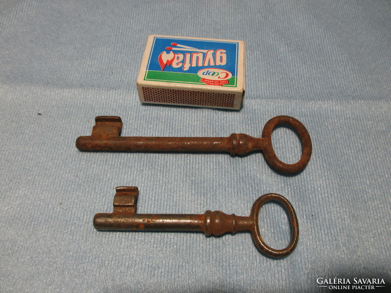 2 old-antique keys