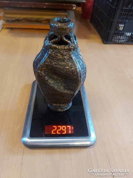 Öntöttvas váza, aranyozott, 22 cm magas, hibátlan, 2.6 kg