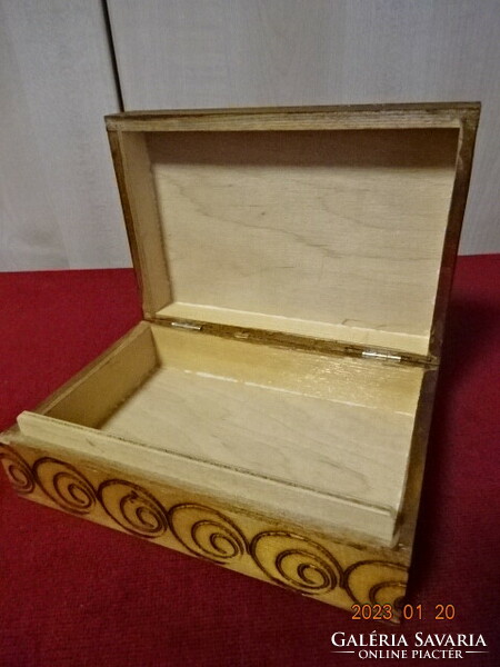 Polish wooden box with hand pattern. Made in 1980, Zakopane. He has! Jokai.