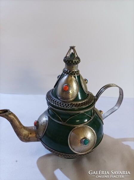 Antik Arab teáskannák