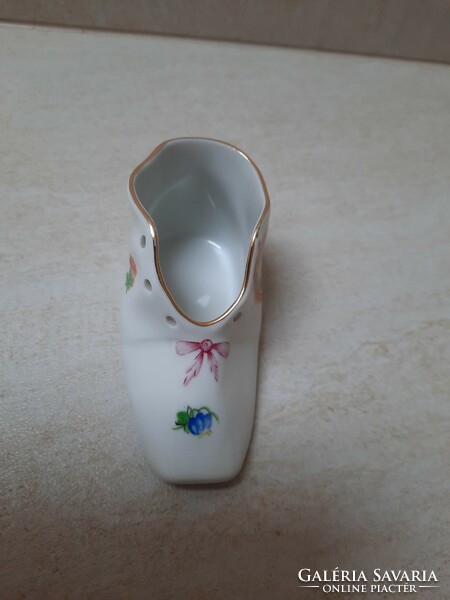 Herendi virágmintás porcelán cipő