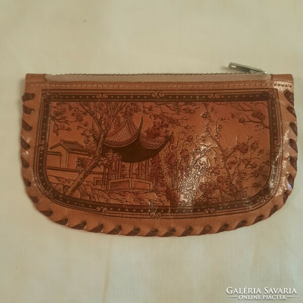 Women's leather wallet