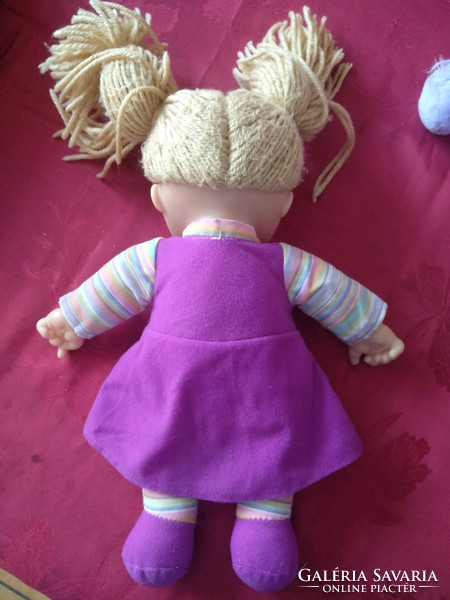 Big doll, old toy for little ones, recommend!