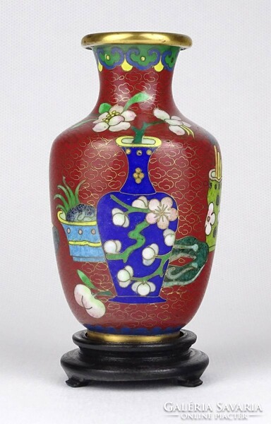 1L959 old oriental fire enamel vase on a wooden plinth 12 cm
