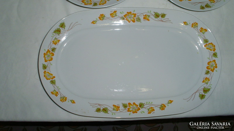 Alföldi porcelain steak bowl and four deep plates together - yellow floral