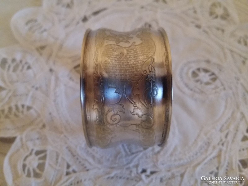 Art Nouveau napkin ring
