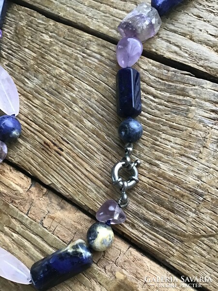 Mineral necklace (fluorite, amethyst, rose quartz, sodalite)