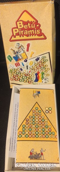 Letter pyramid board game (without puppets and dice)