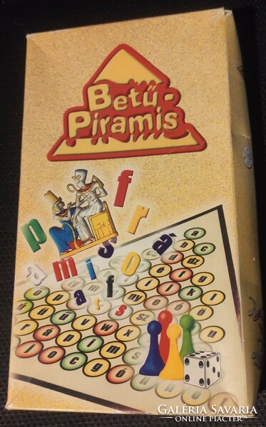 Letter pyramid board game (without puppets and dice)