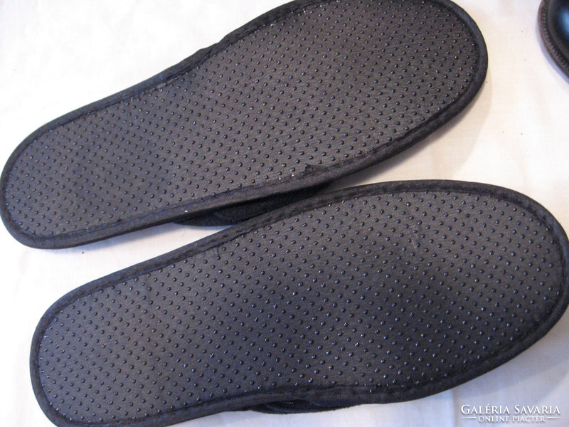 Soft velvet flip flop slippers