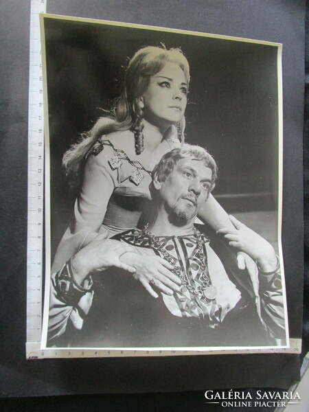 Erzsébet Házy + Ferenc Szőnyi opera singer opera house Budapest 1970 hamlet