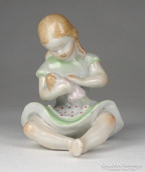 1L659 baby girl drasche porcelain figurine 8.5 Cm