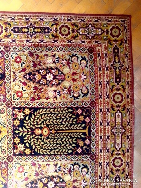 Mintás gépi gyapjú szőnyeg perzsaszőnyeg jó állapotban, tisztítatlan, 192x137 cm
