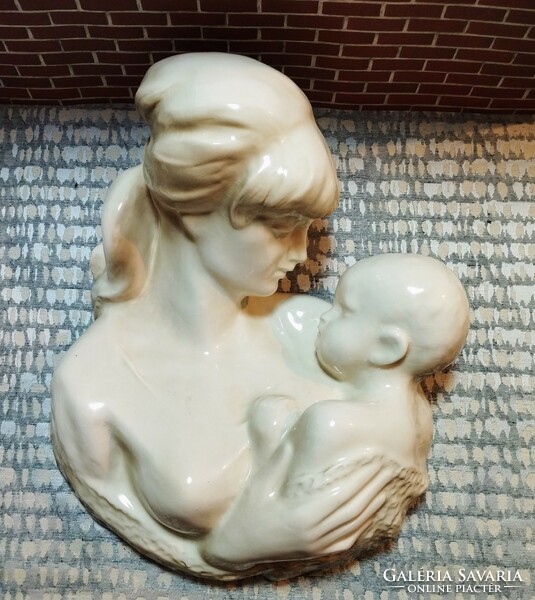 Madonna - Anya gyermekével