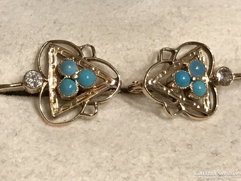 Antique gold earrings with turquoise