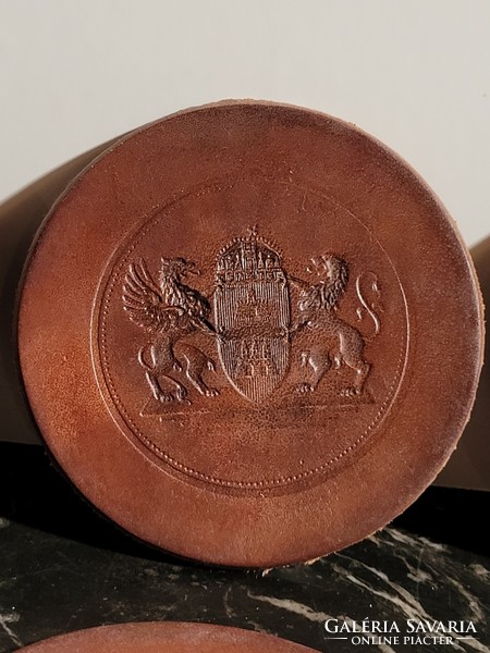 6 leather coasters 9cm with coat of arms of Budapest -- coat of arms