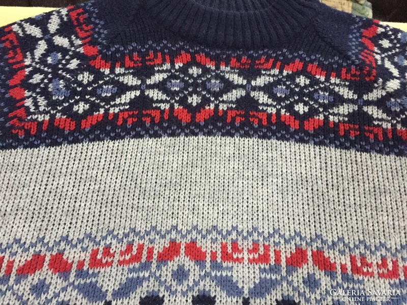 Norwegian patterned, soft, warm Italian women's sweater for size m/l
